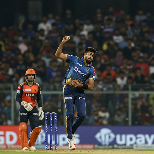 IPL 2025: All Eyes on Jasprit Bumrah as Mumbai Indians Lock Horns with Sunrisers Hyderabad